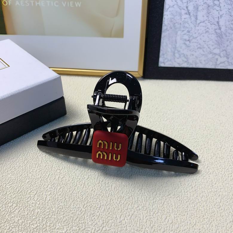 MiuMiu Hair Grab Clip  (3)